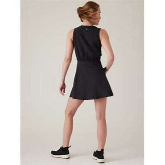 Athleta Venture Out Dress built in shorts Black Size 4 - Picture 3 of 11
